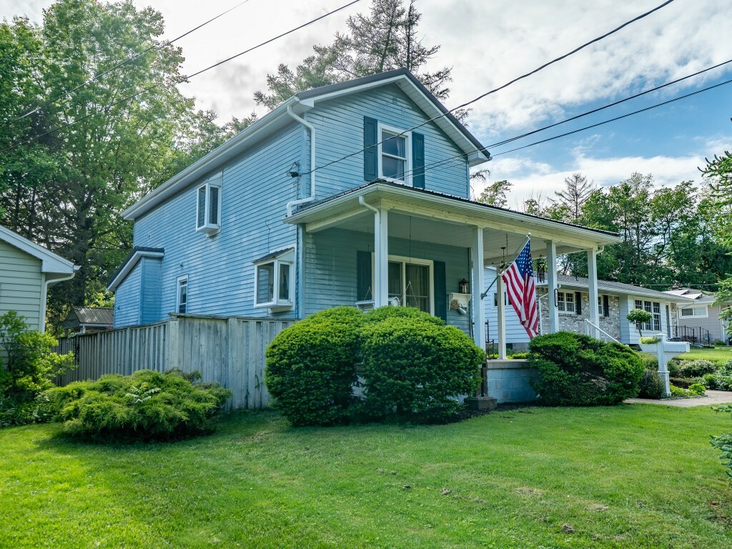 Property Photo: 722 Marshall Drive PA 16505