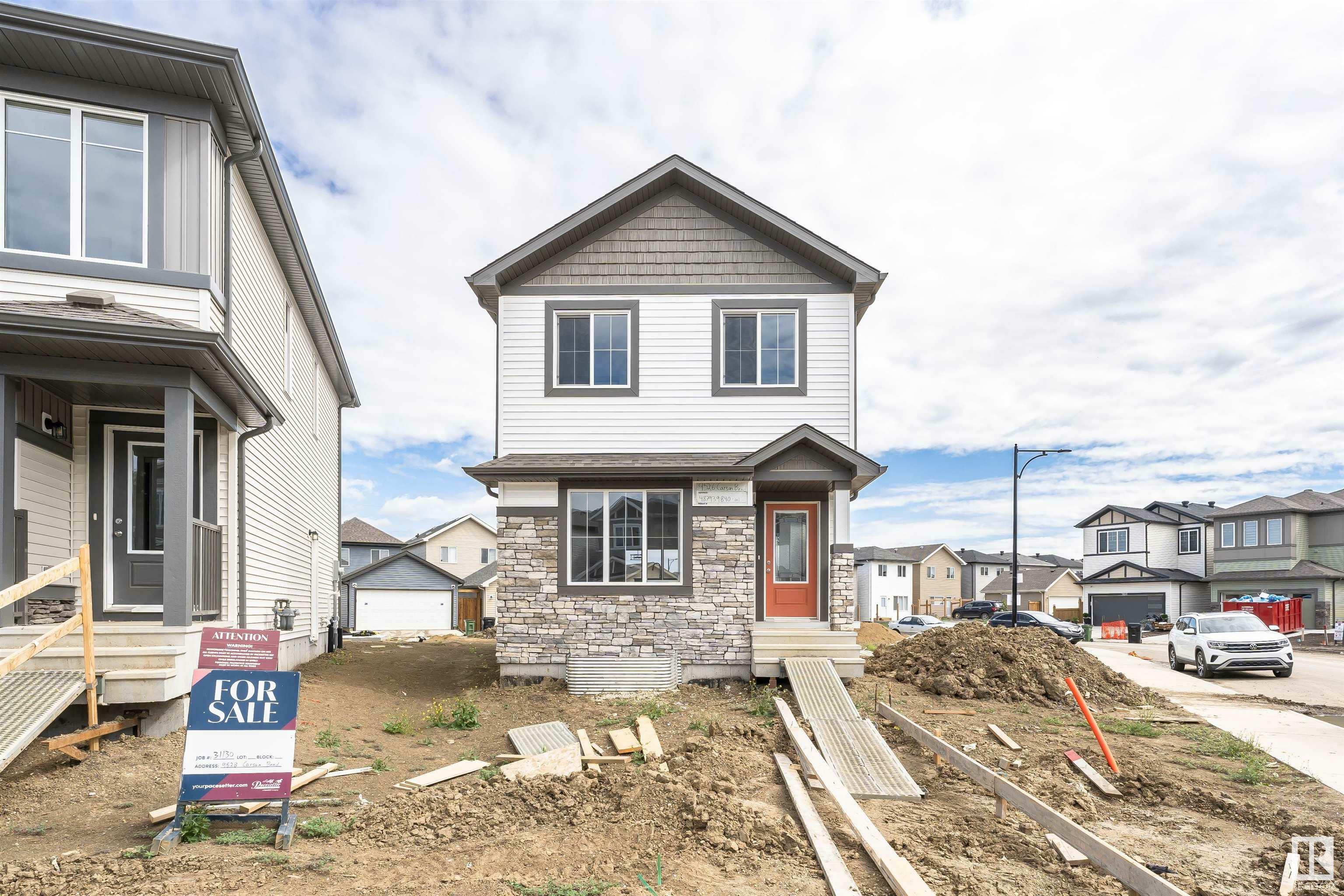 9526 Carson Bend Bend SW  Edmonton AB T6W 5G7 photo