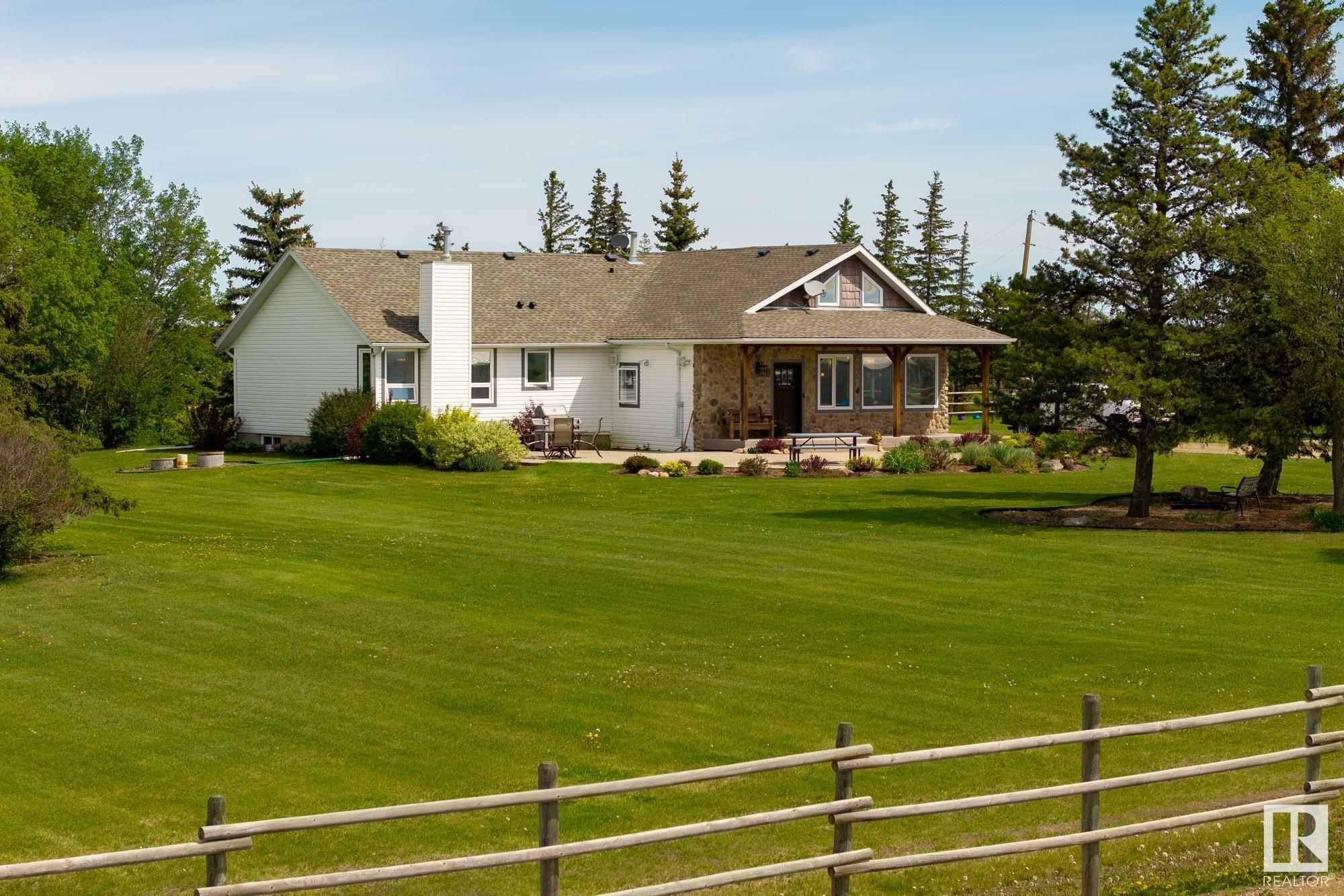 26317 Twp Road 552  Rural Sturgeon County AB T8R 1T4 photo