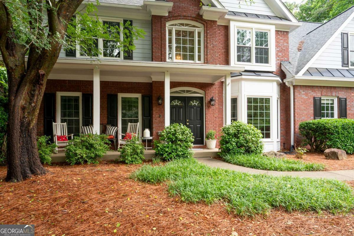 Property Photo: 206 Kingsley Way GA 30188