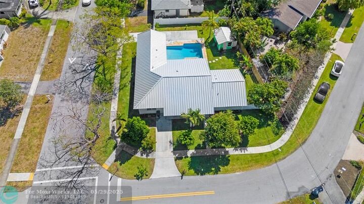 Property Photo:  698 NW 12th Rd  FL 33486 