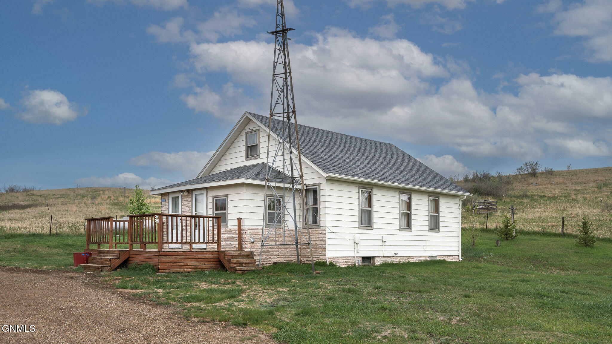 Property Photo: 6794 Highway 1806 ND 58580