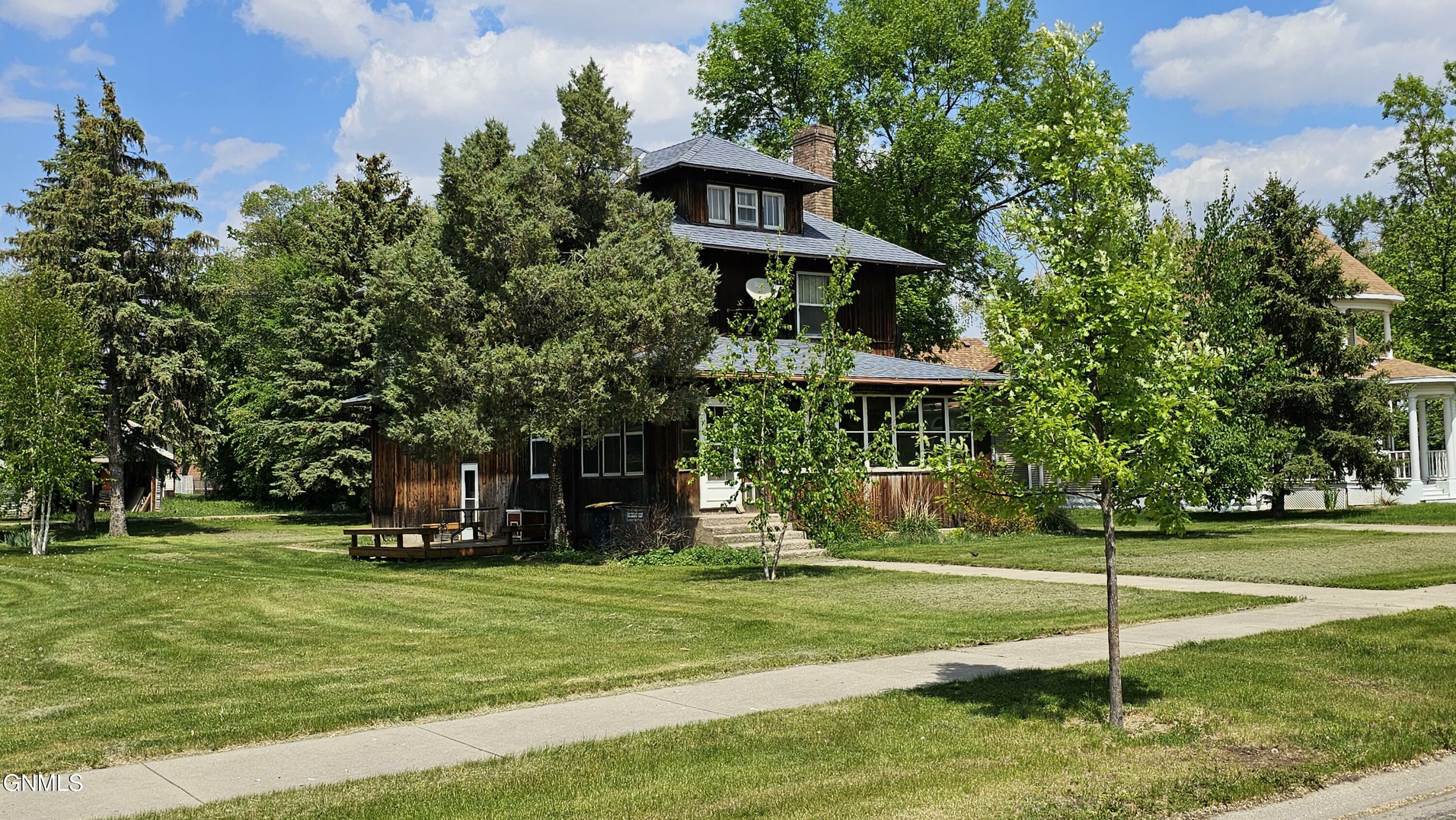 Property Photo: 429 Main Street ND 58436