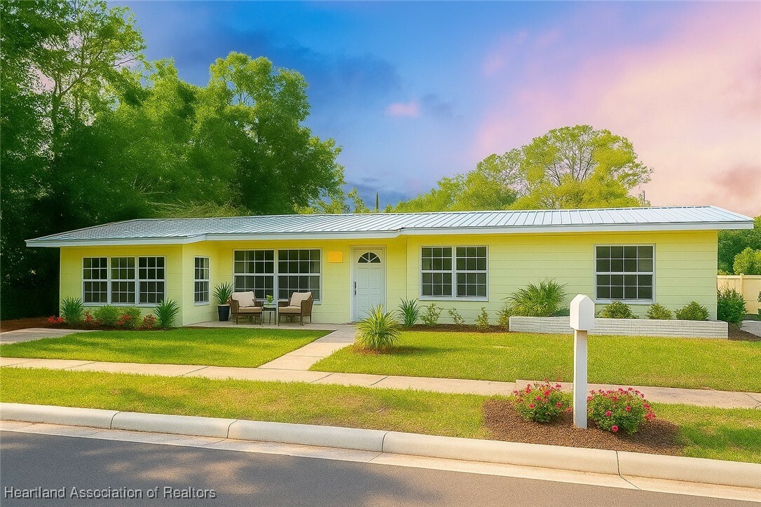 1009 Taseschee Drive  Sebring FL 33870 photo