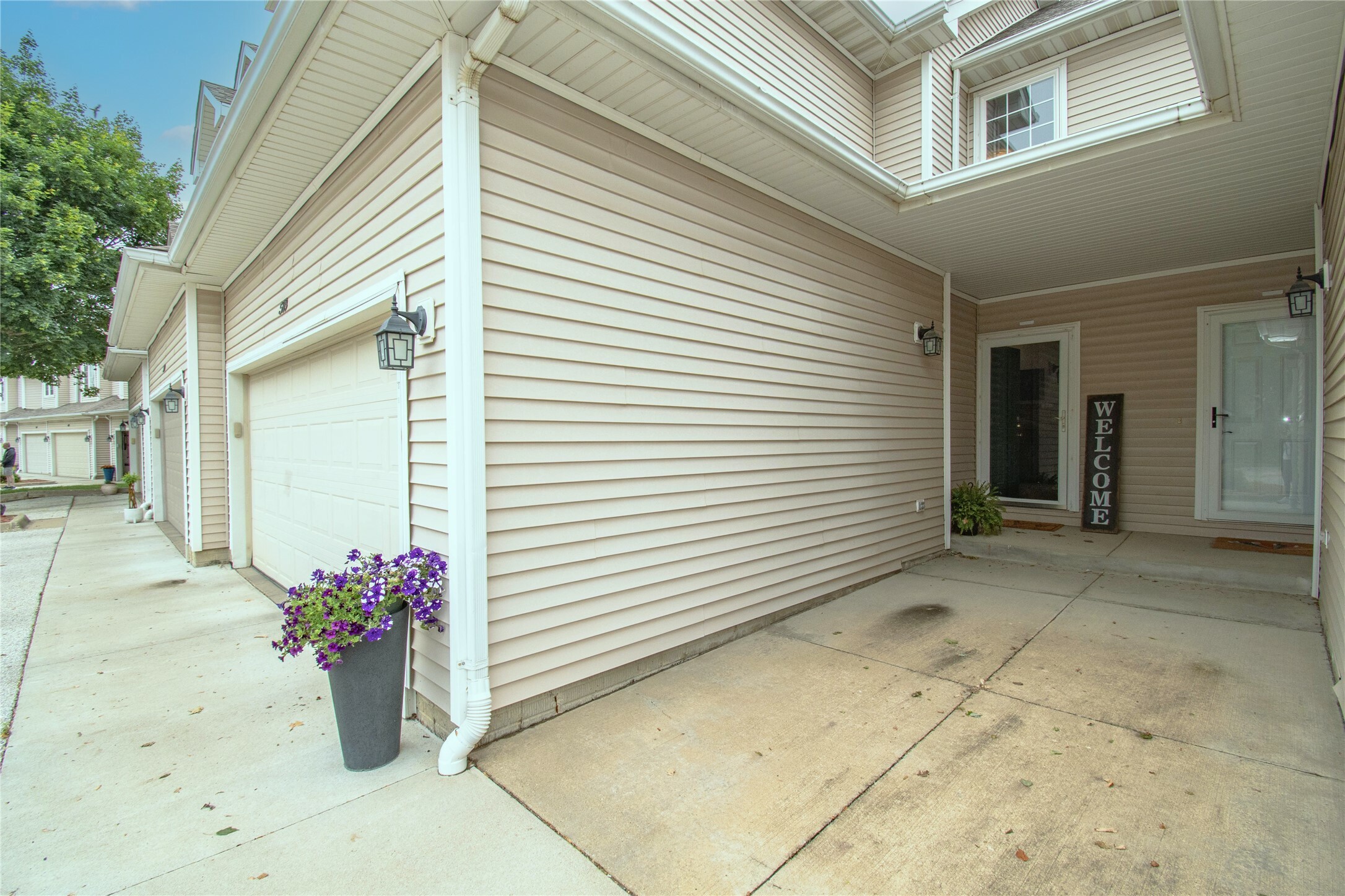 Property Photo: 900 67th Street 503 IA 50266