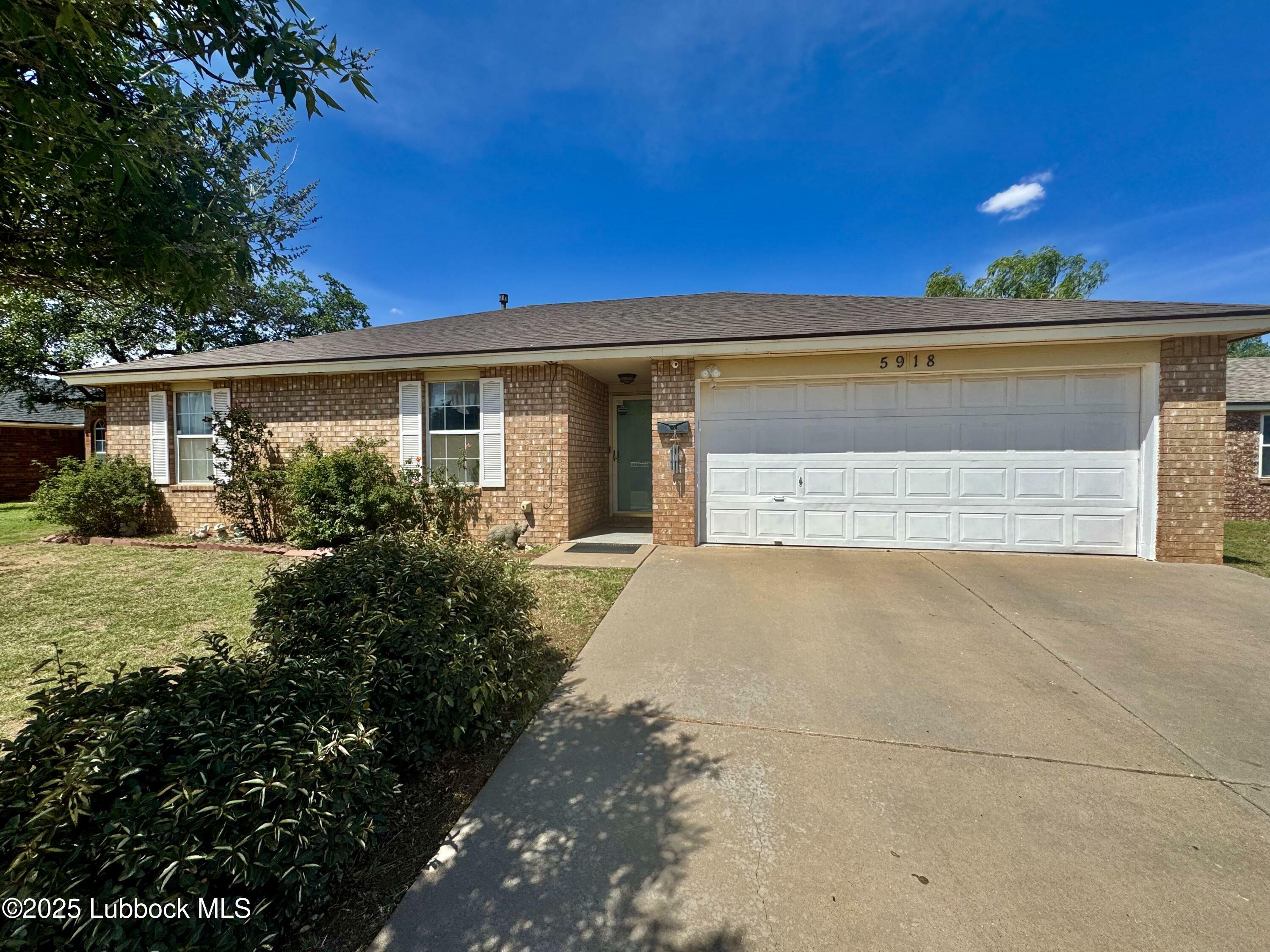 Property Photo: 5918 10th Drive TX 79416