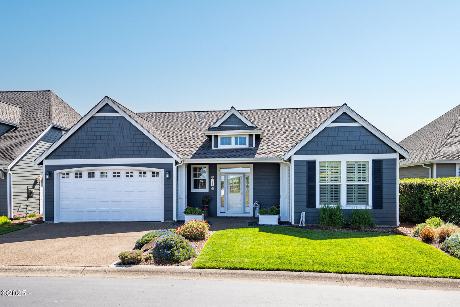 Property Photo:  5765 SW Barnacle Court  OR 97366 