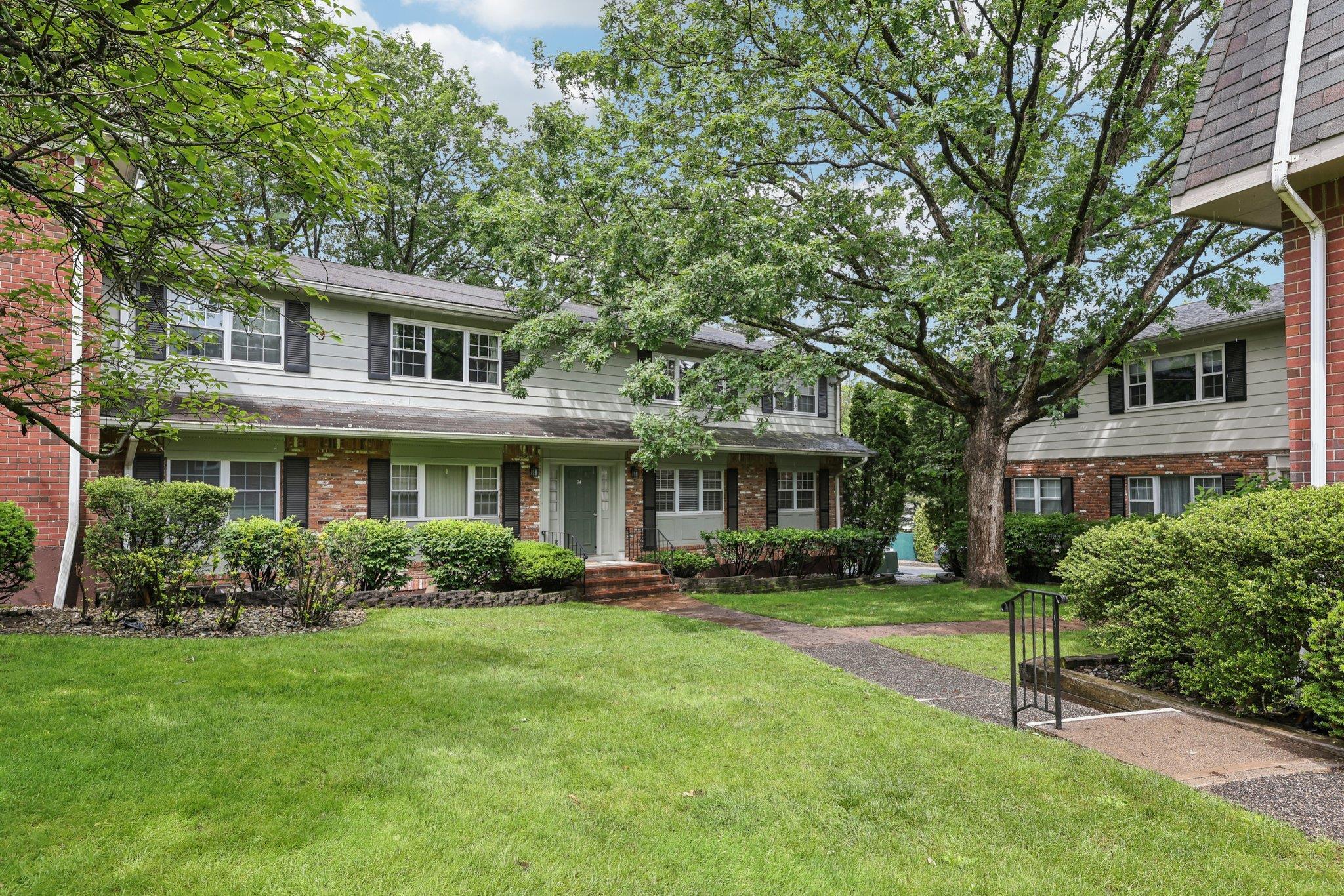 74 Bon Aire Circle Q10  Suffern NY 10901 photo