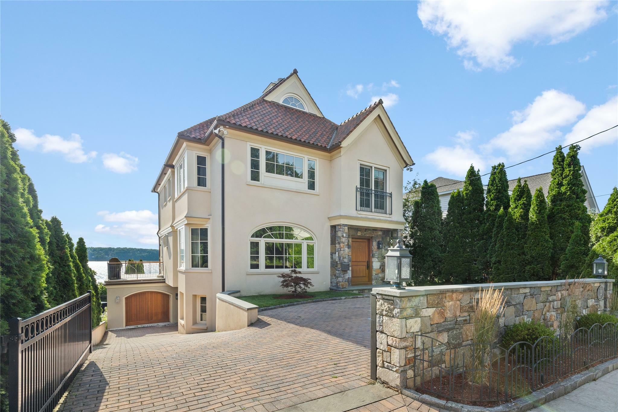 Property Photo: 33 Livingston Avenue NY 10522