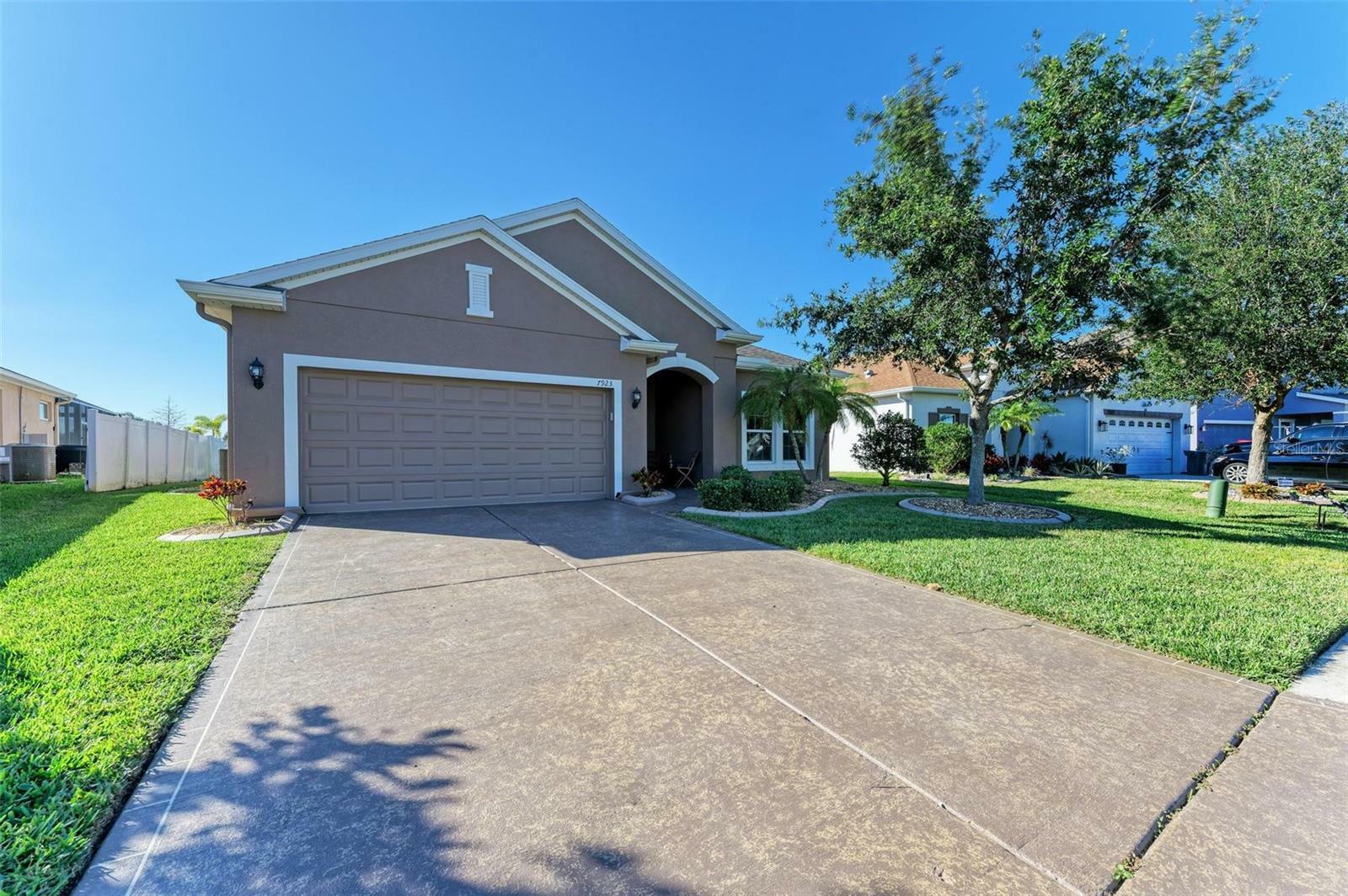 Property Photo: 7923 111th Terrace E FL 34219
