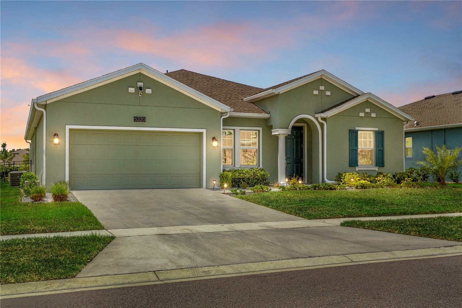 Property Photo:  5220 Red Coral Circle  FL 32757 
