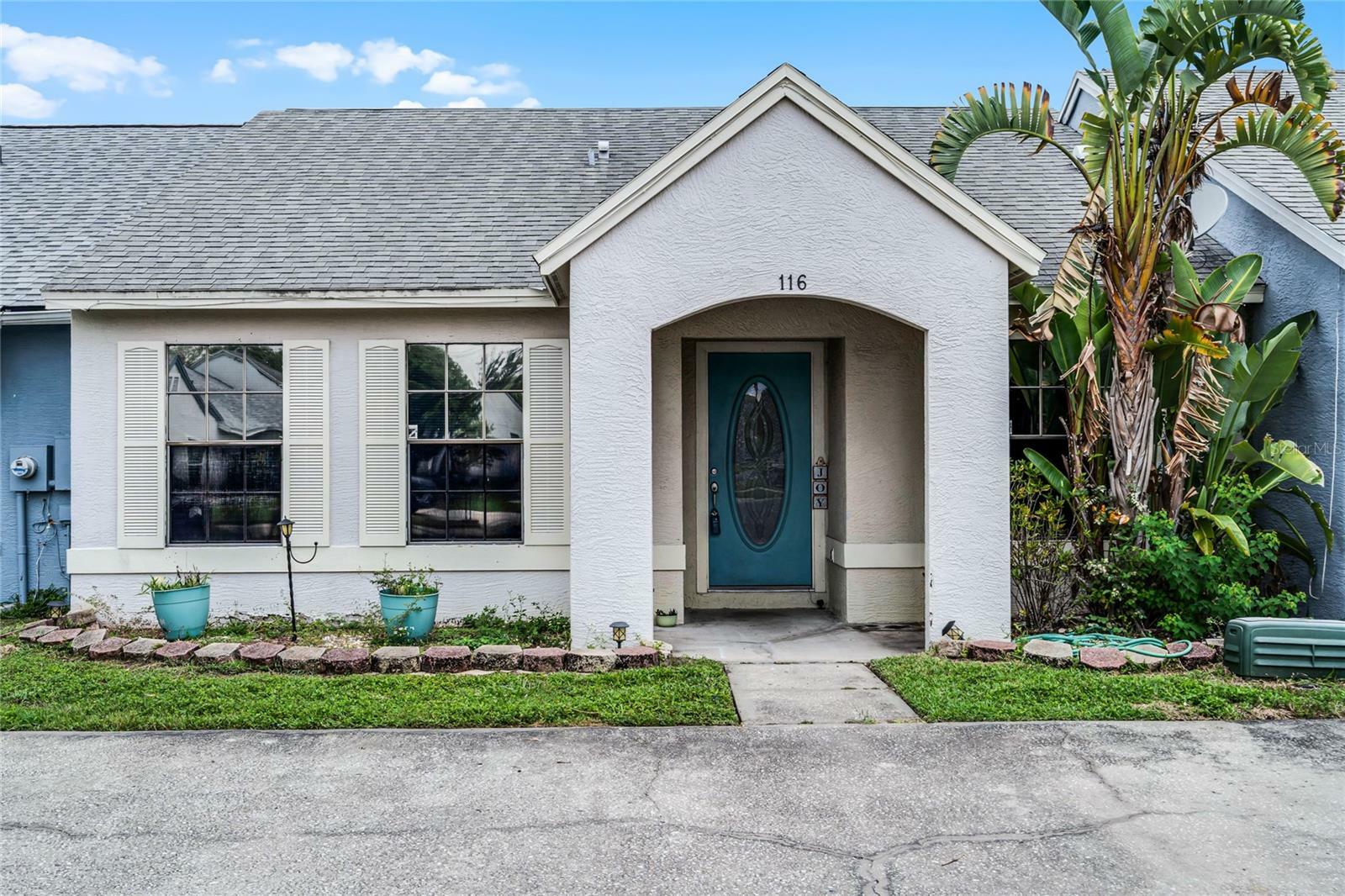 Property Photo: 116 Candlewick Court FL 32771