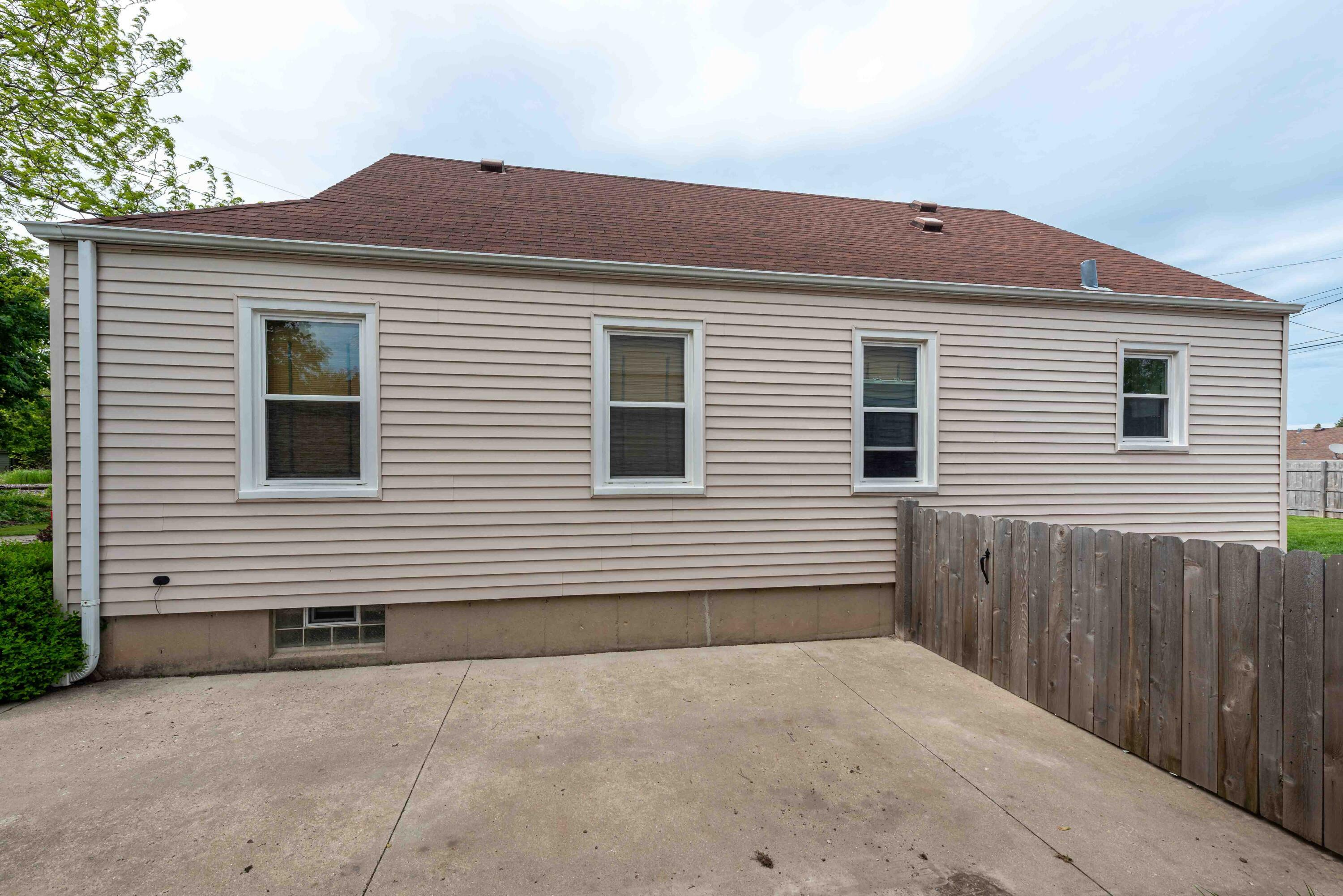Property Photo: 6931 43rd Ave WI 53142