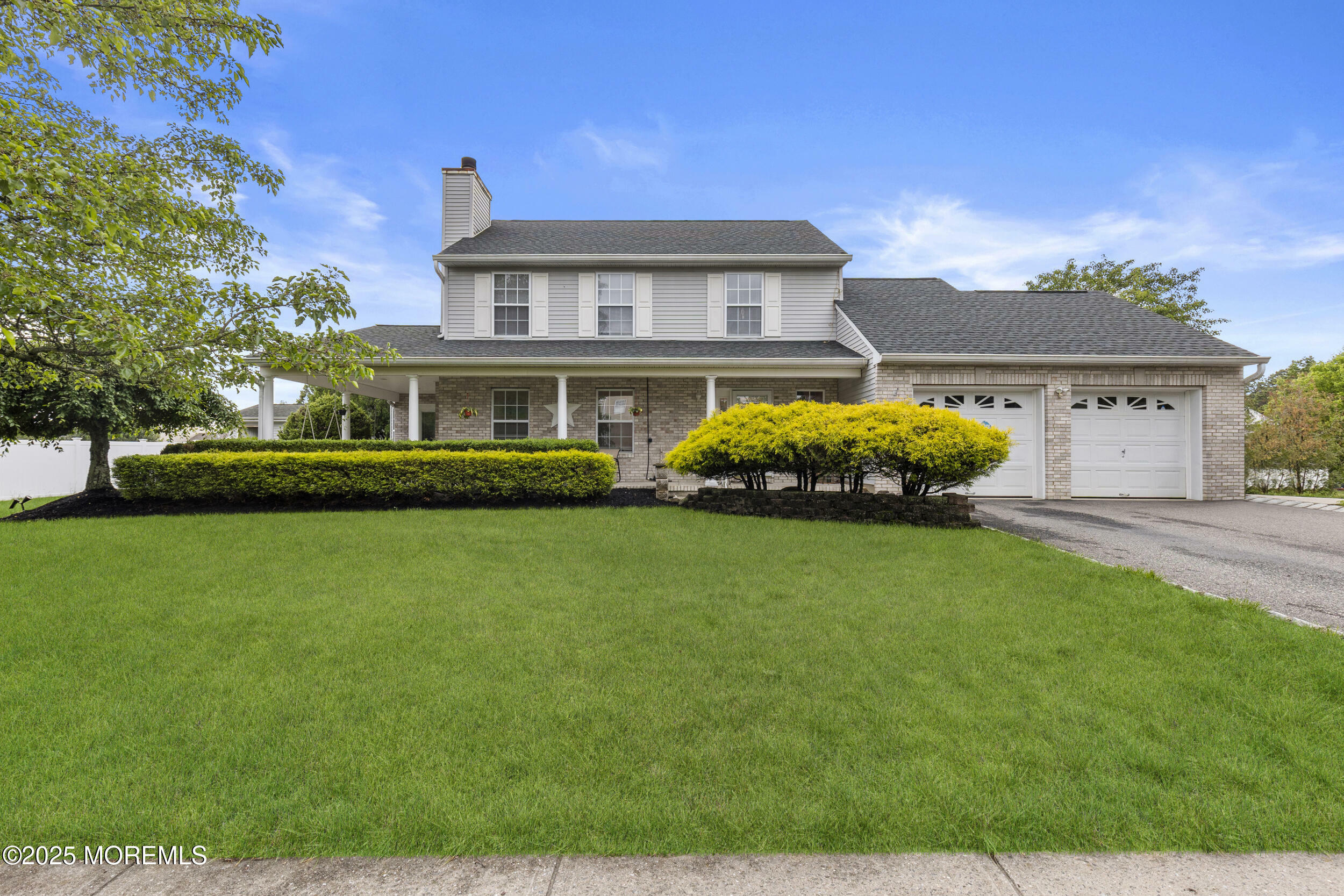 39 Sarah Lane  Howell NJ 07731 photo