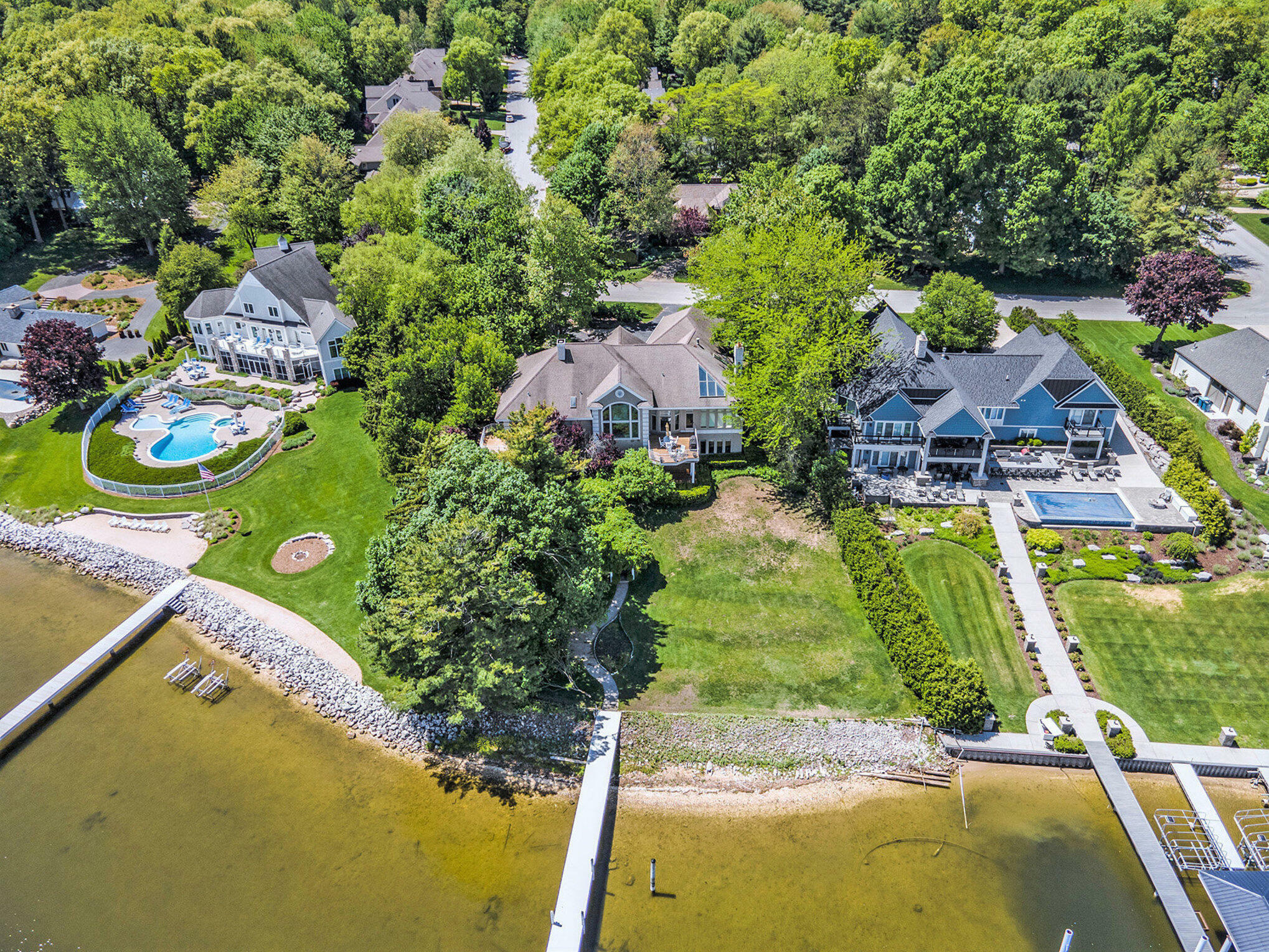 15919 Orchard Point Drive  Spring Lake MI 49456 photo