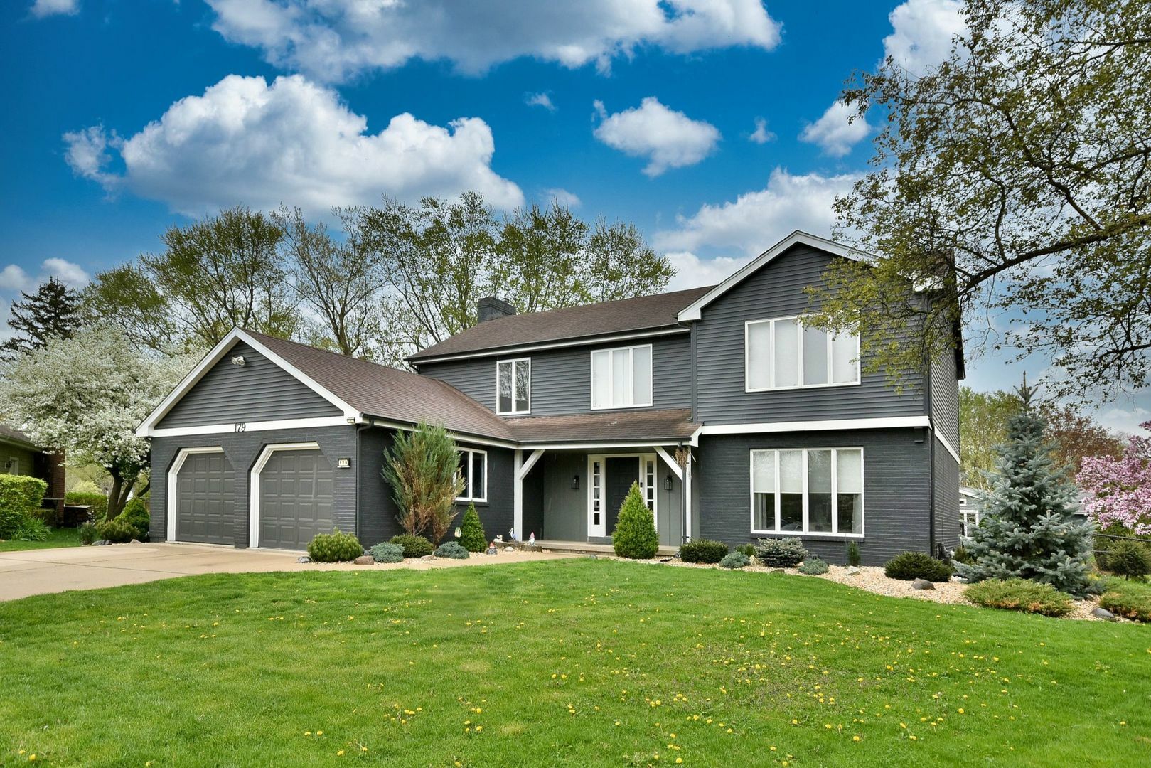 Property Photo: 179 Old Forge Road IL 60123
