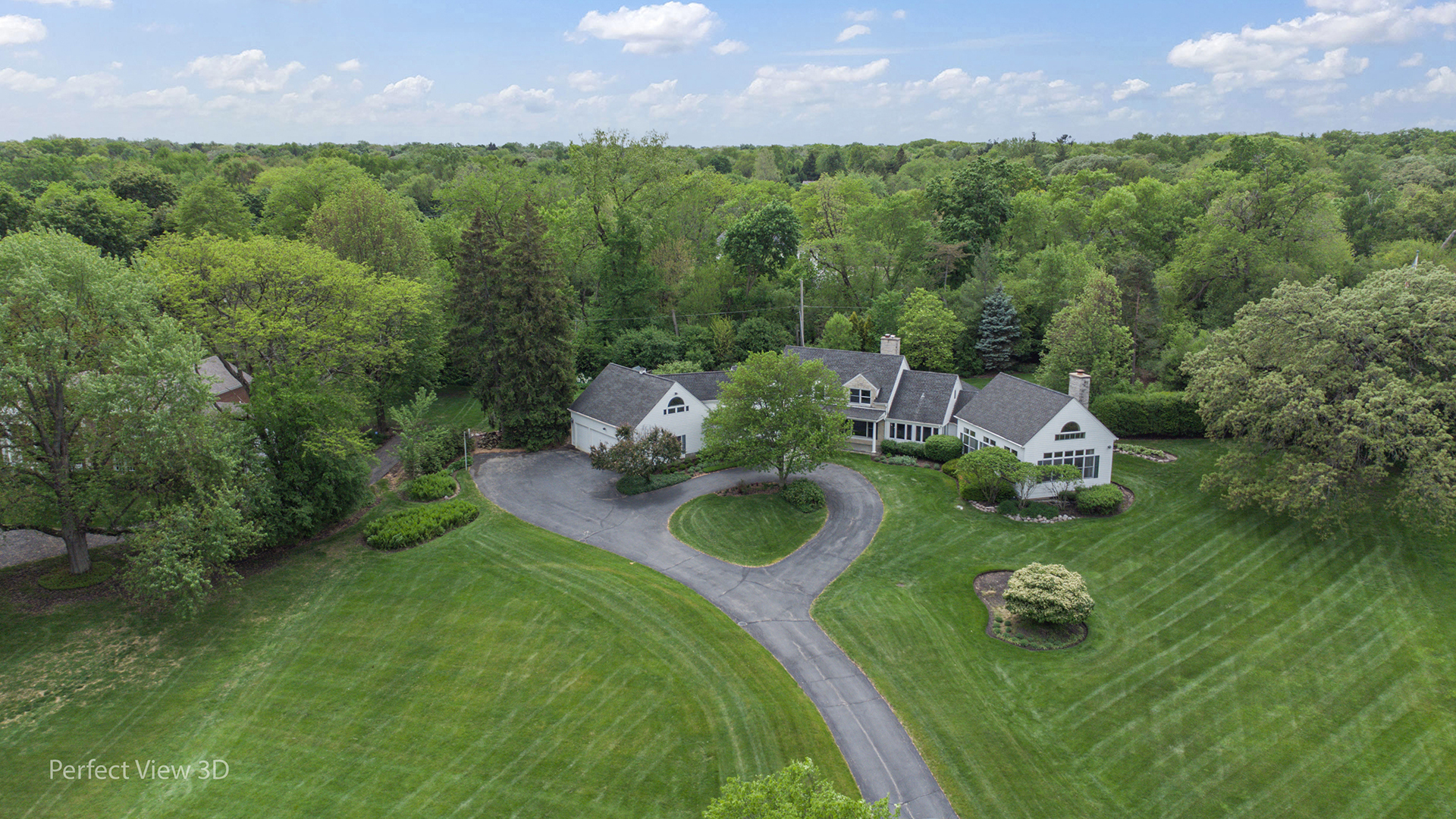 Property Photo:  110 Inverway  IL 60067 