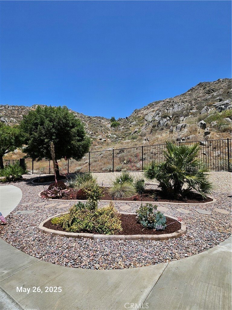 Property Photo:  200 Janzen Way  CA 92545 