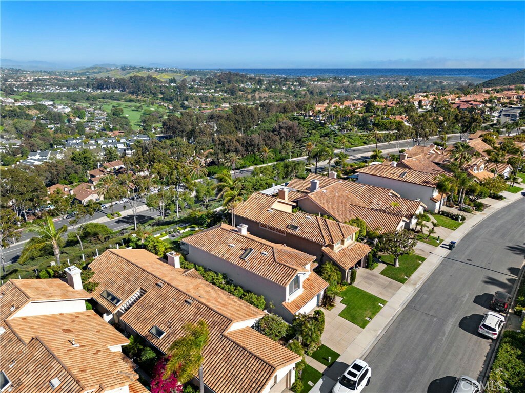 Property Photo: 30252 Sonrisa Lane CA 92677