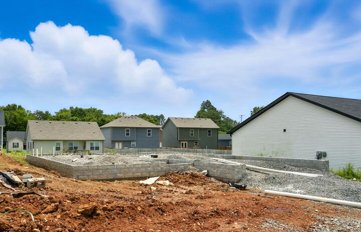 Property Photo:  1318 Isaiah Dr  TN 37042 