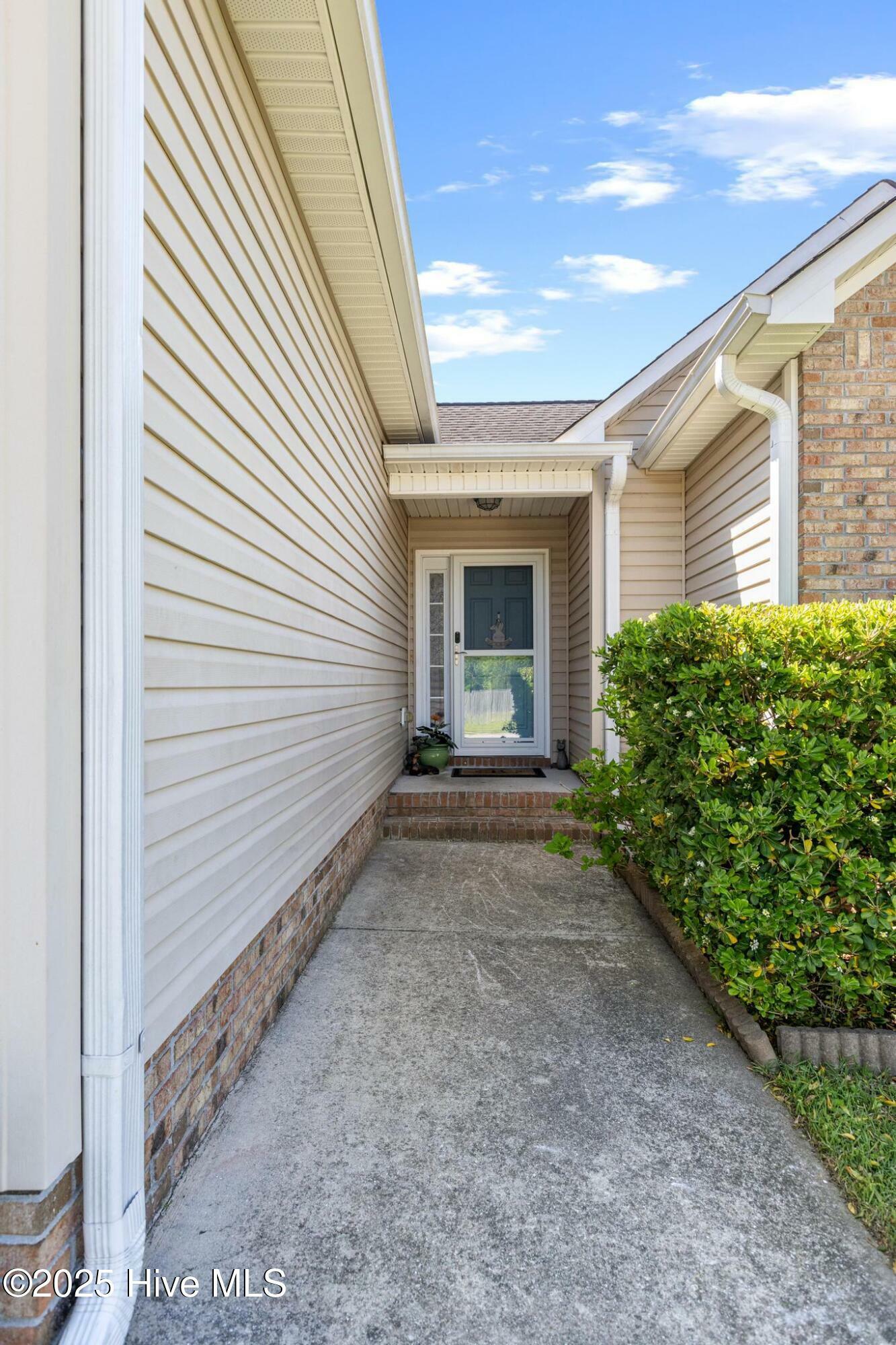 Property Photo: 205 Edgefield Drive NC 28546