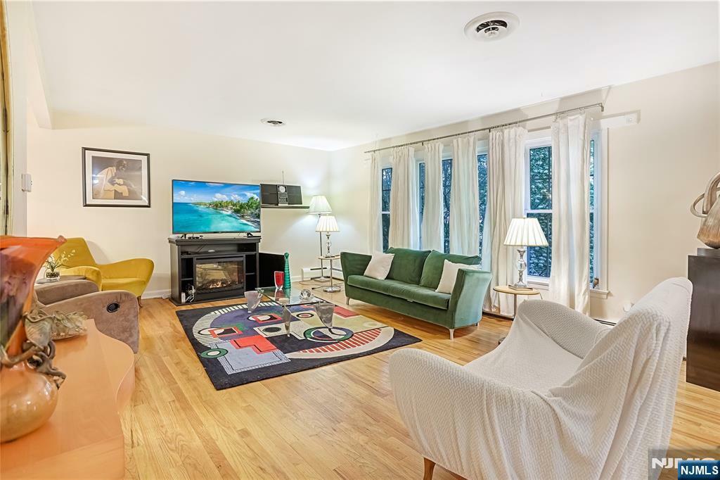 Property Photo: 254 Darlington Avenue NJ 07446