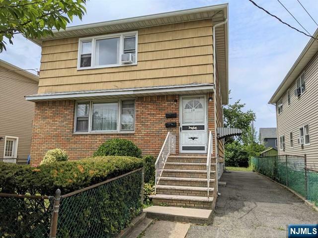 Property Photo:  10 Strong Street  NJ 07057 