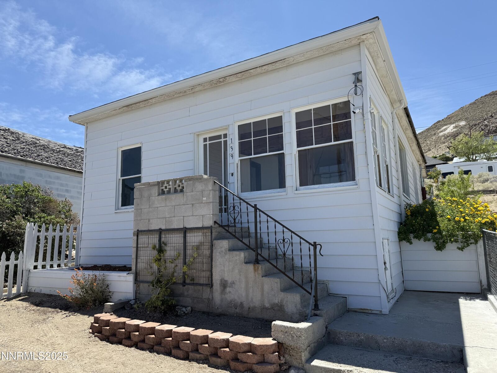 Property Photo: 141 University Street NV 89049