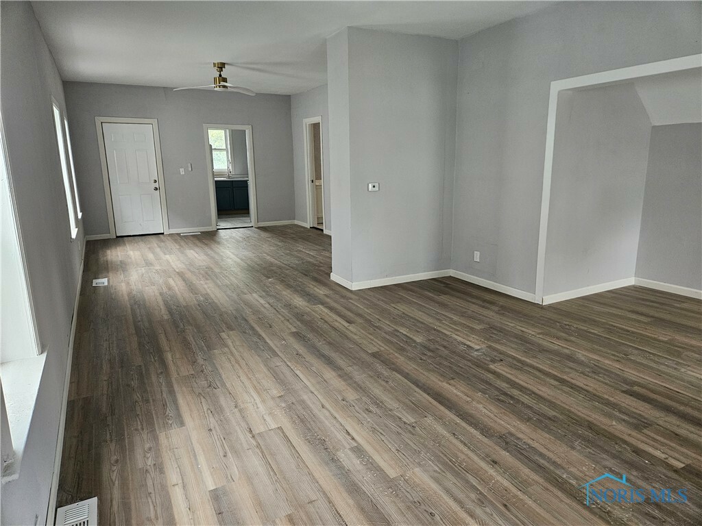 Property Photo: 1545 Buckingham Street OH 43607
