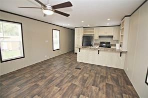 Property Photo: 663 E Bayou Road LA 70037