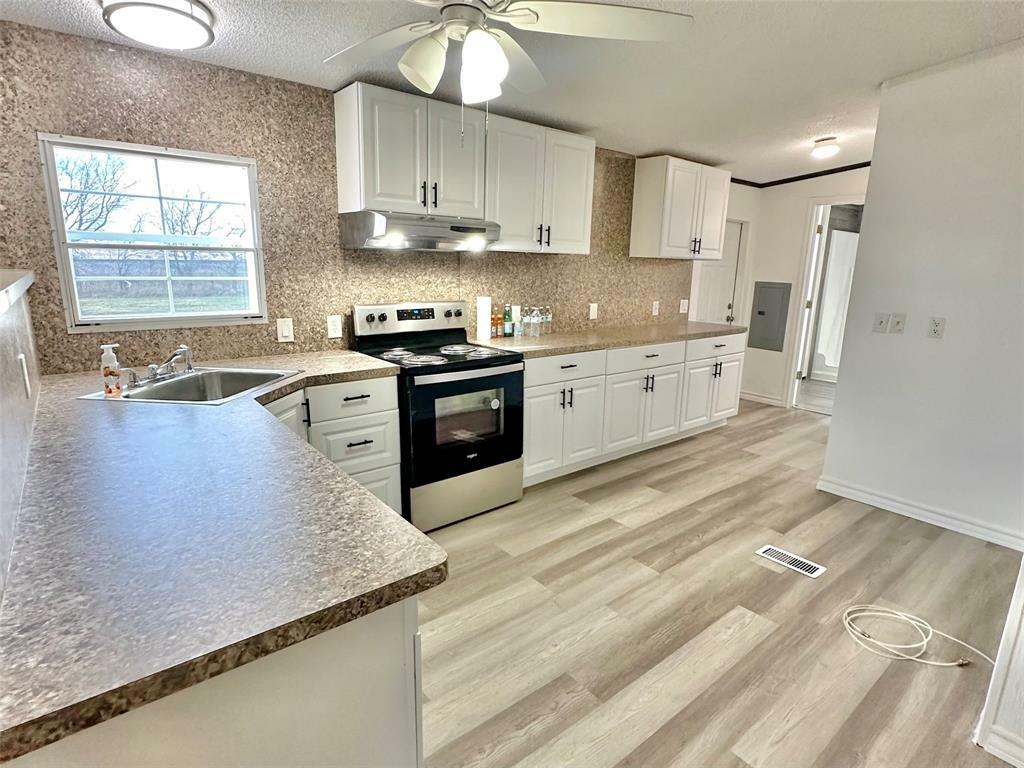 Property Photo: 6818 Spring Shower Court TX 76249
