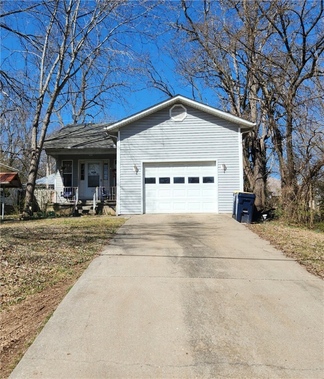 Property Photo: 811 A E Fick AR 72601