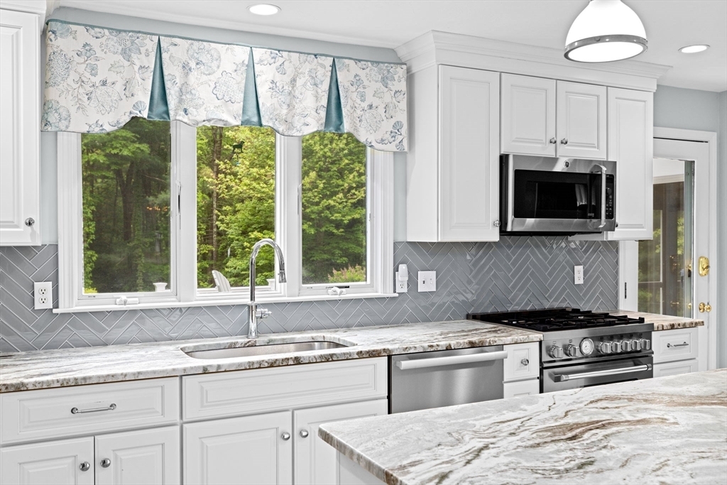 Property Photo: 92 Vernon Rd MA 02066