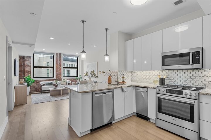 Property Photo: 121 Portland Street 601 MA 02114