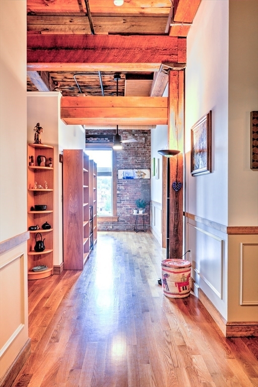 Property Photo: 15 Kearney Sq 401 MA 01852
