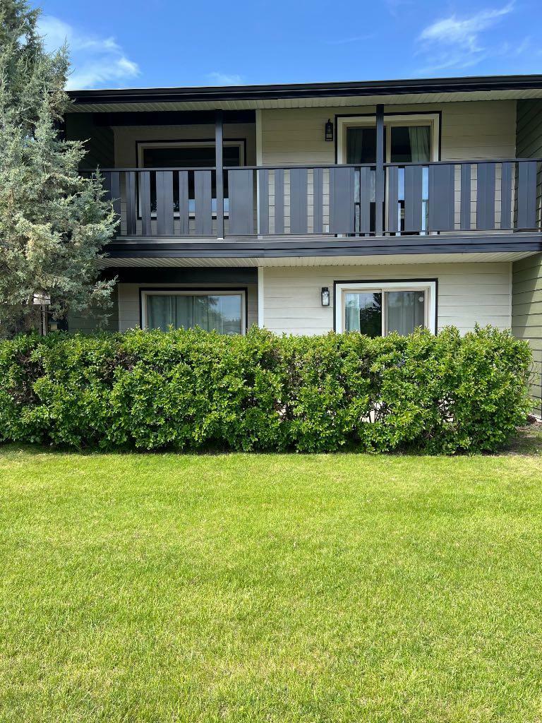 54 Bell Street 122  Red Deer AB T4R 1M8 photo