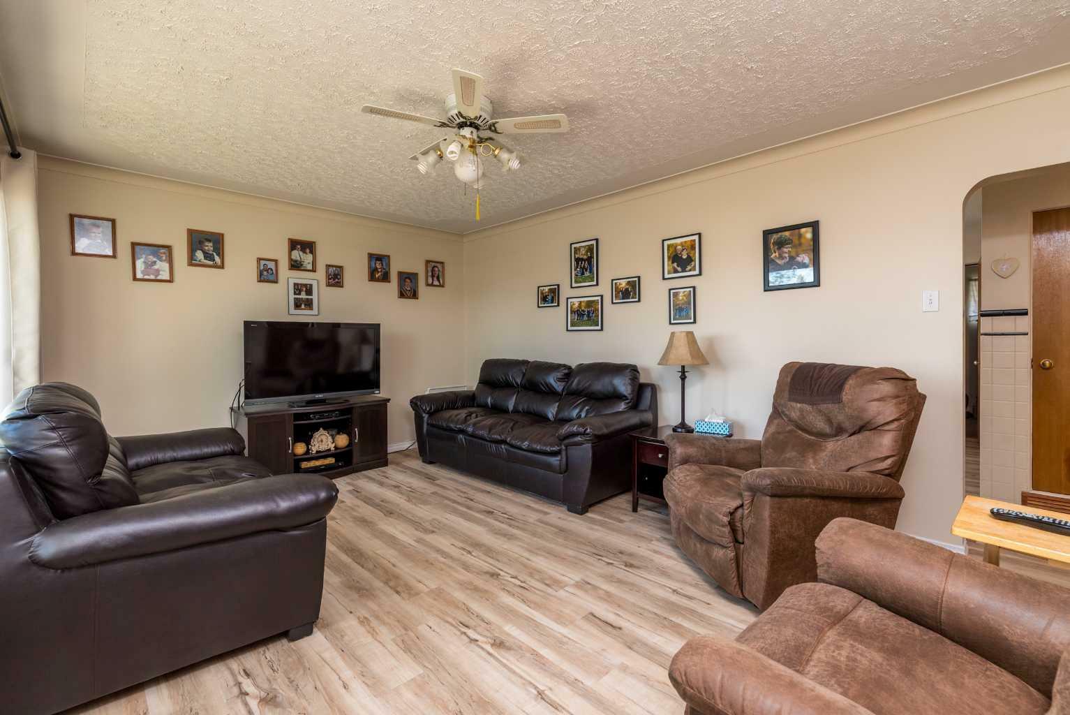 Property Photo: 4813 46 Street SK S9V 0J6