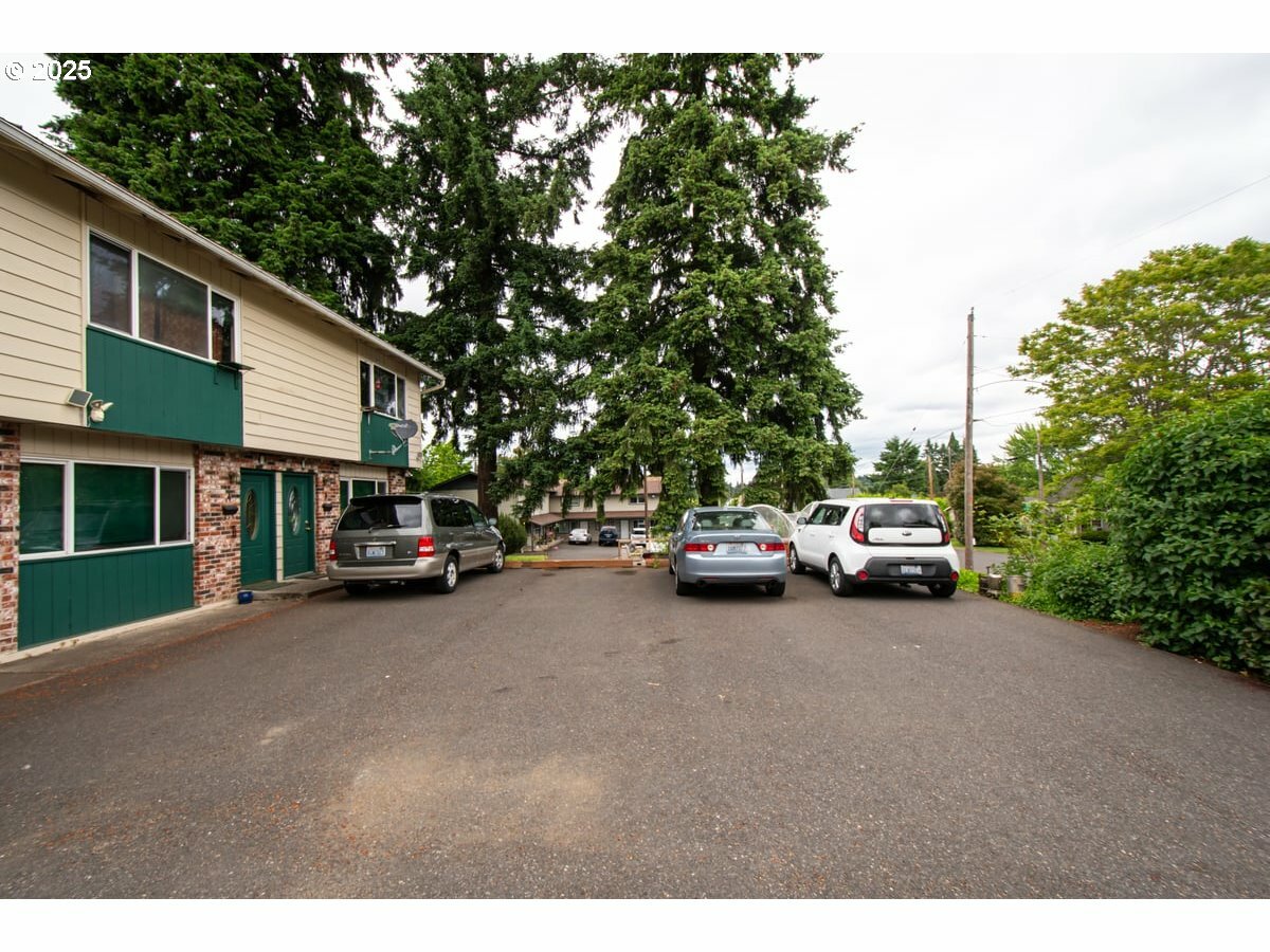Property Photo: 3112 N St WA 98663