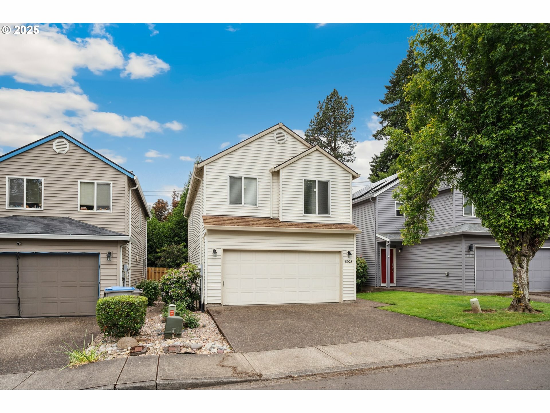 Property Photo: 8028 SW Carol Ann Ct OR 97224
