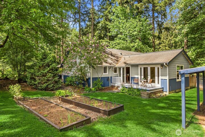 Property Photo:  9561 NE Mary Sam Lane  WA 98110 