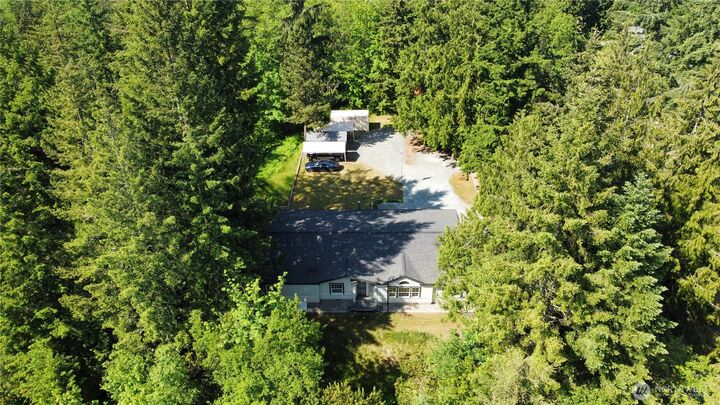 Property Photo: 25517 Fiske Road E WA 98360