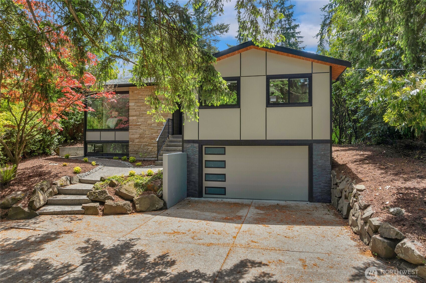 Property Photo: 201 NE 139th Street WA 98125
