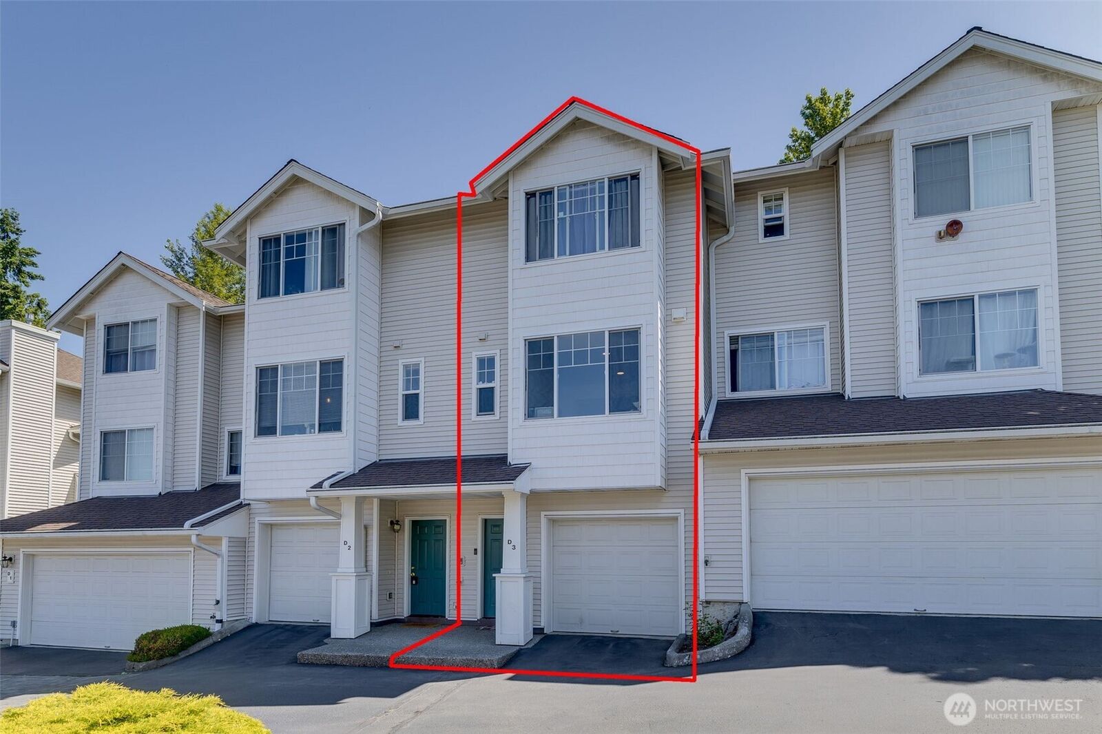 Property Photo:  2300  Benson Road S D3  WA 98055 