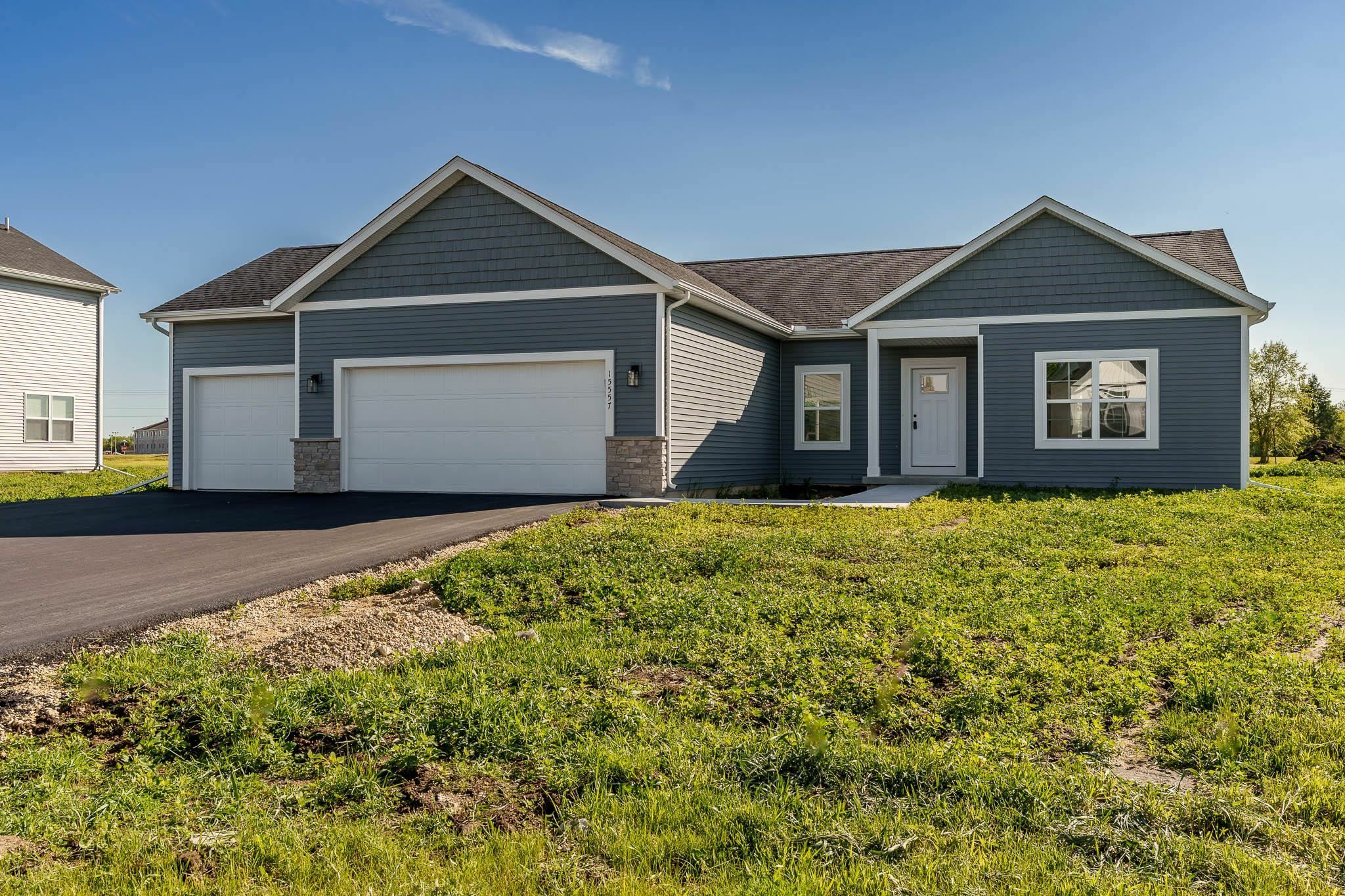 Property Photo: 15557 Finley Way IL 61080