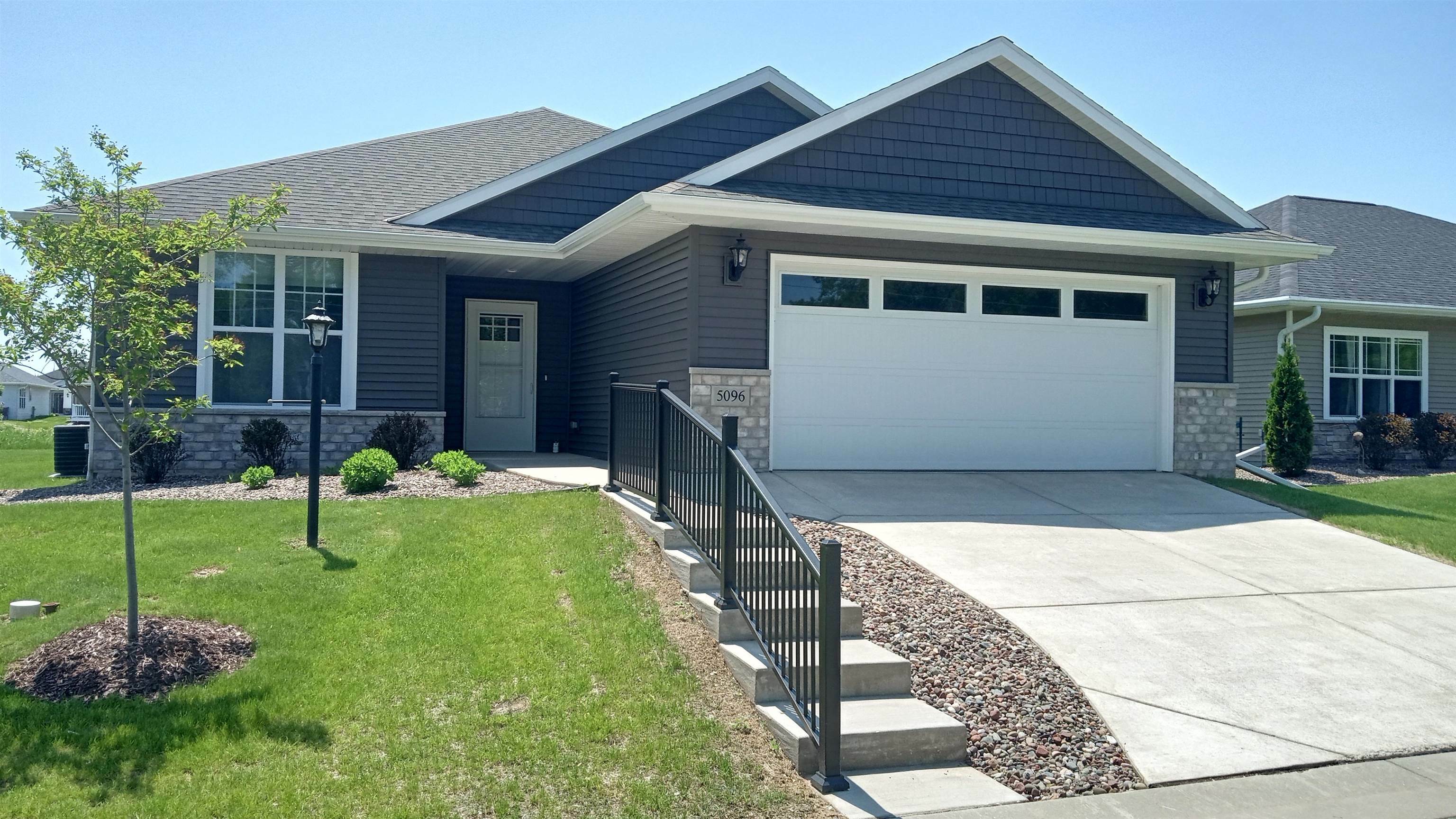 5096 N Milkweed Trail  Appleton WI 54913 photo