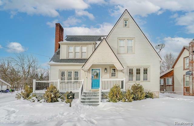 203 6th Street  Fenton MI 48430 photo