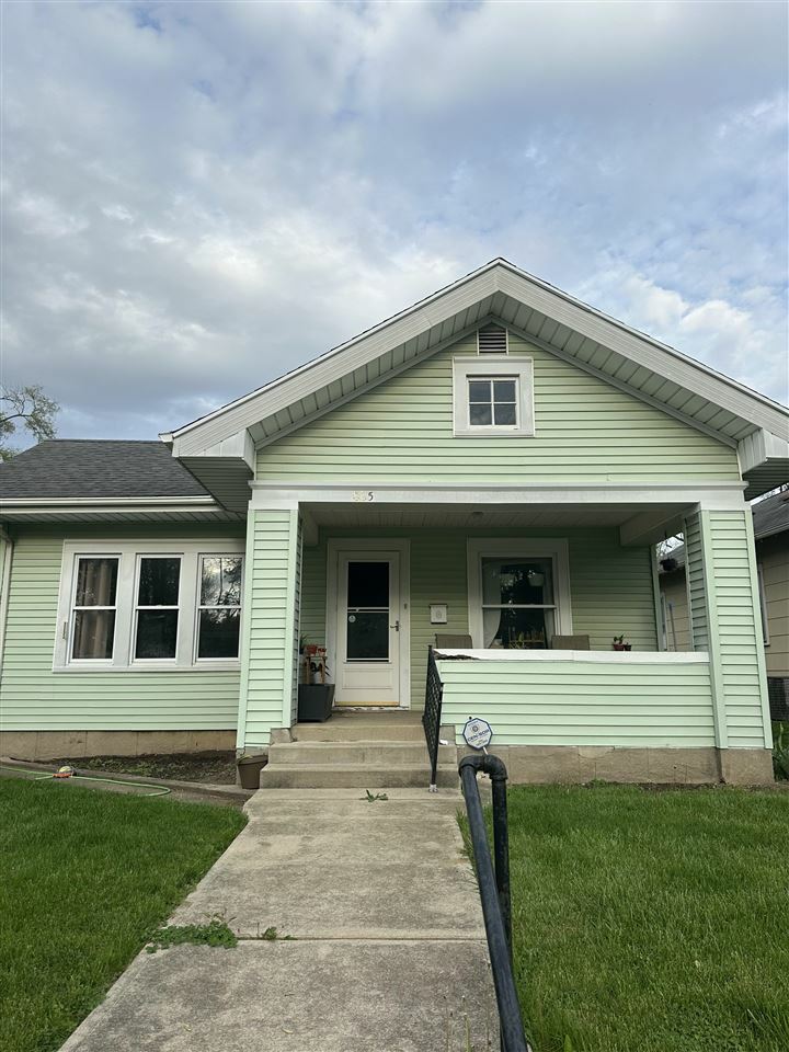 Property Photo: 805 S 8th IN 47374