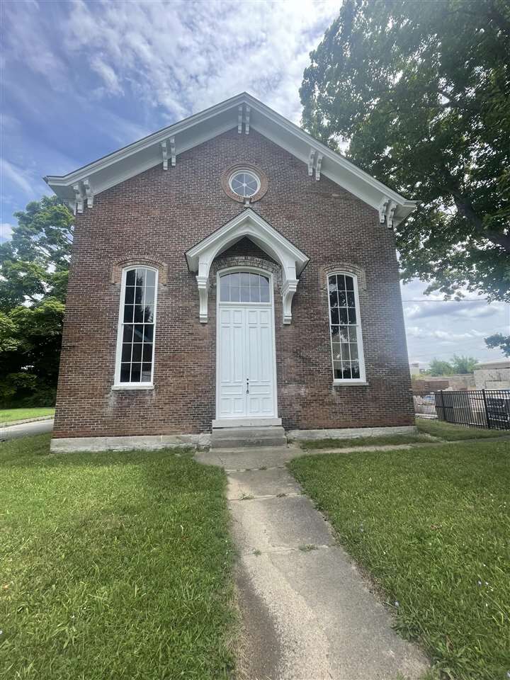 Property Photo:  645 N 10th Street  IN 47374 