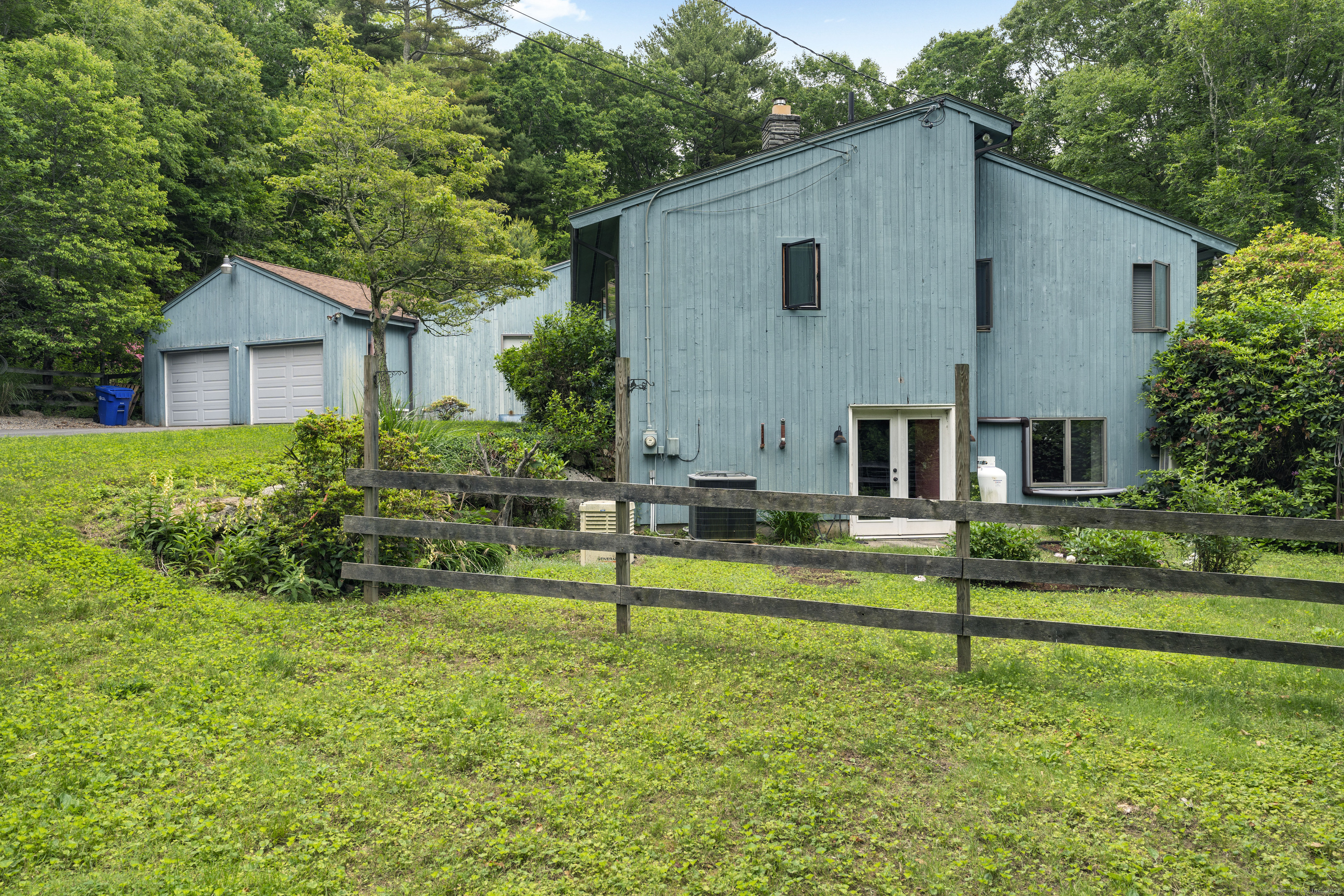 Property Photo: 205 Butlertown Road CT 06385