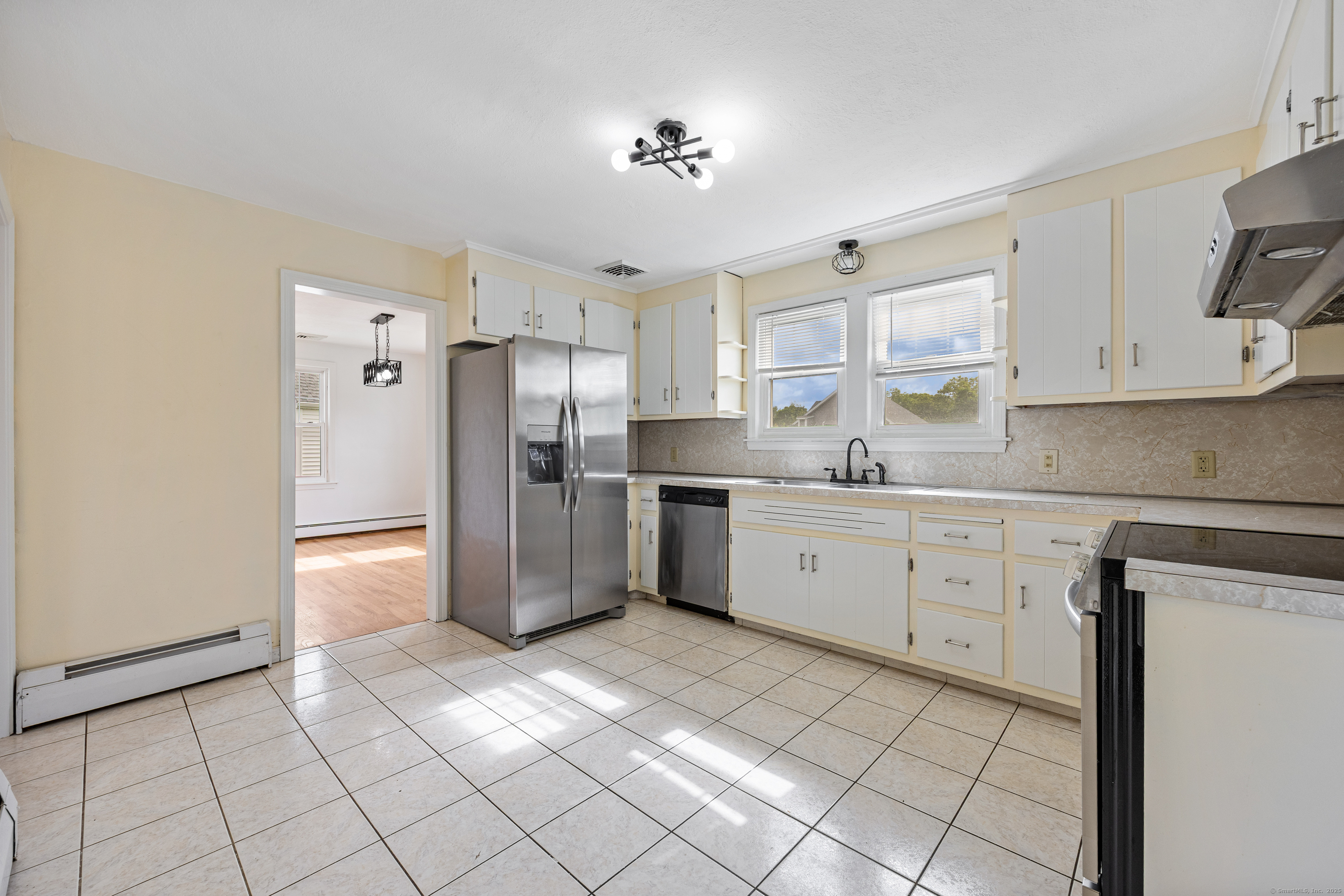 Property Photo: 81 Summit Street CT 06489